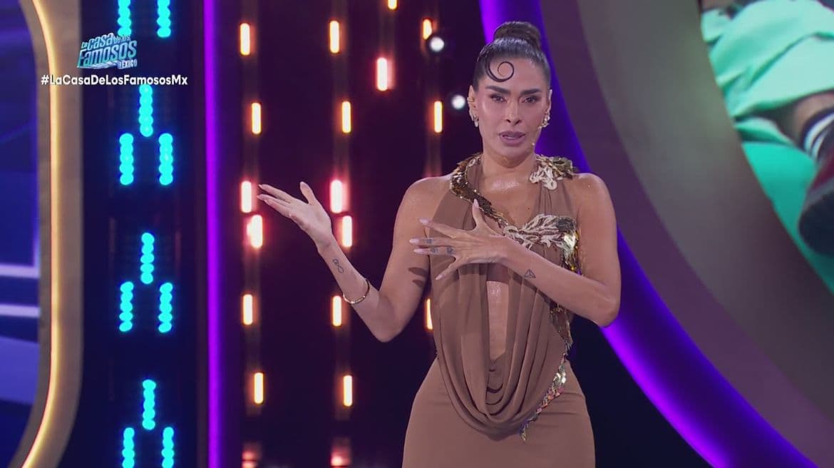 Galilea Montijo se vuelve la ‘reina’ de la nominación con su look y fans la comparan con Selena Quintanilla