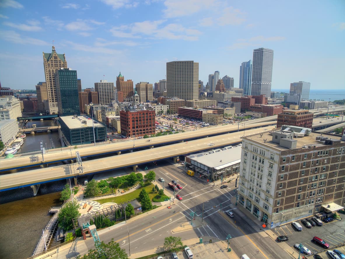 <b>Milwaukee |</b> Los alquileres han subido -10.0% anual hasta mayo. Ahora los propietarios piden $1,616.
