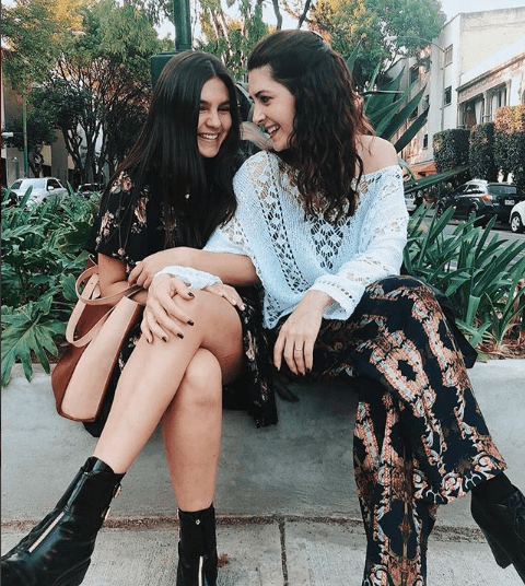 En distintas ocasiones Mayrín ha presumido la extraordinaria relación que tiene con su hija y esperamos que nos siga sorprendiendo con su belleza. Pasa horas de diversión cono Mayrín Villanueva como Silvita en Vecinos todos los miércoles a las 7:00 PM/6C por Galavisión. 
<br>