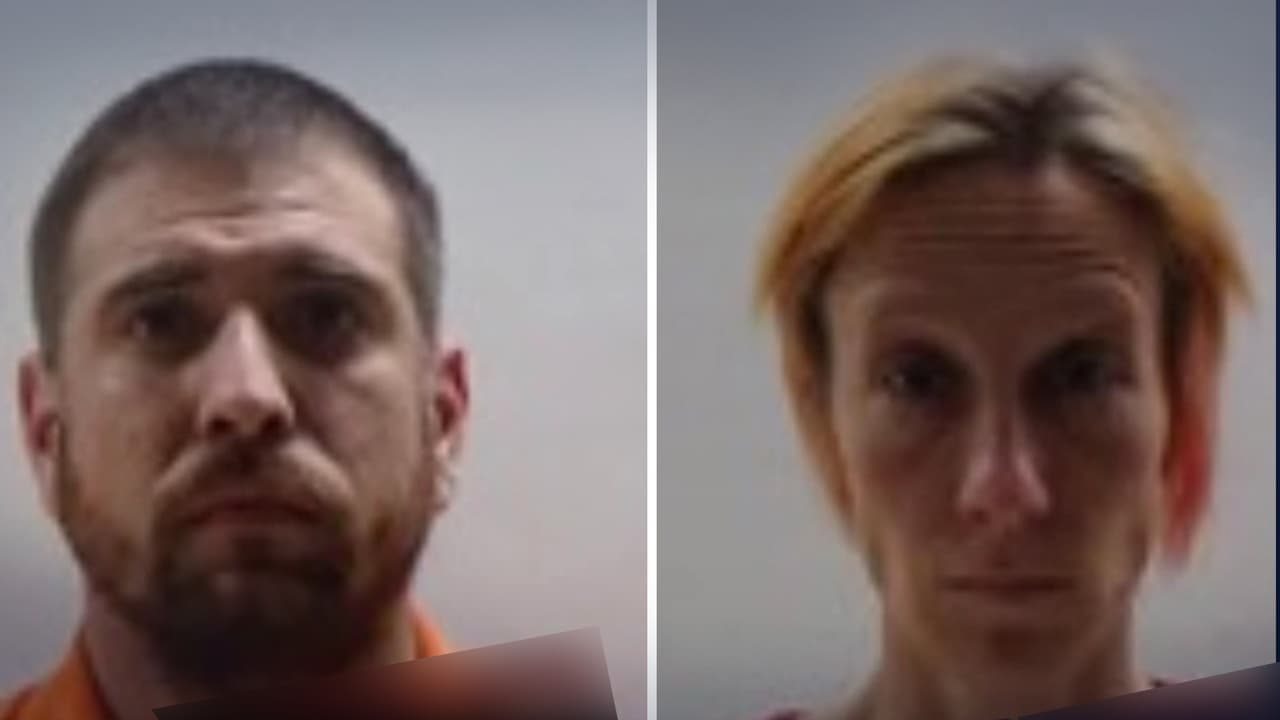 Pareja de Texas enfrenta cargos por muerte de su bebé; madre caminó con el cuerpo para ver delfines 