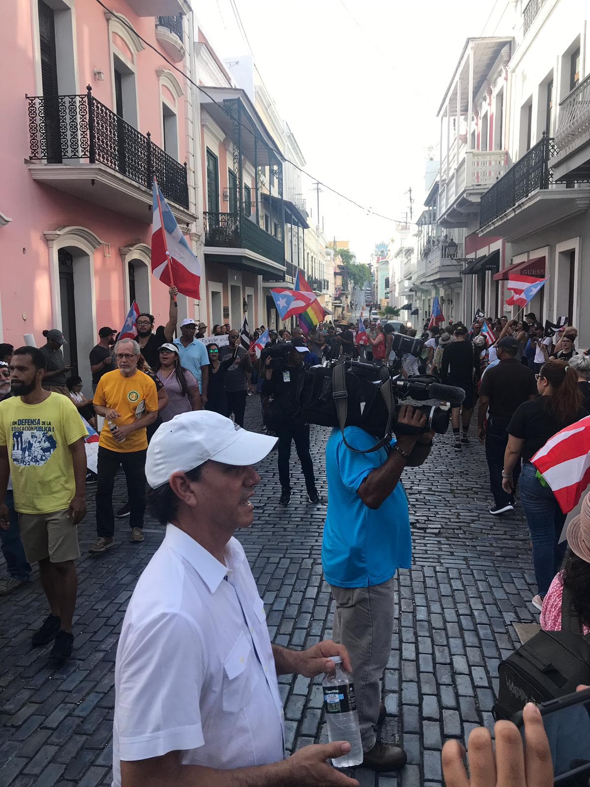 <b><a href="https://www.univision.com/divulgan-las-889-paginas-del-chat-de-telegram-entre-rossello-y-sus-allegados" target="_blank">Las 889 páginas de conversaciones </a></b>fueron reveladas apenas días después del arresto de exfuncionarios de alto nivel de la administración de Rosselló por presunto fraude.
