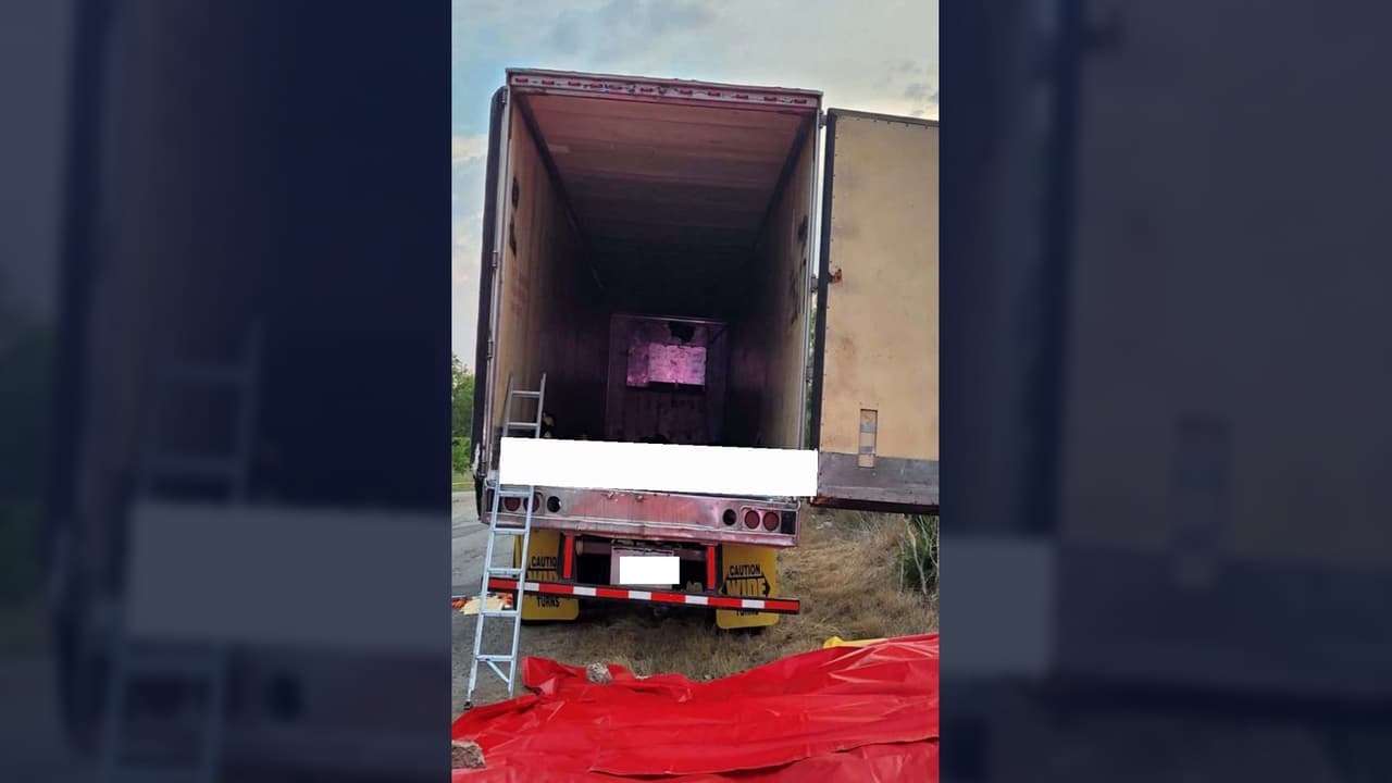 Finalmente fue encontrado a las 6:20 pm en la Carretera Estatal No. 35 de San Antonio a 235 kilómetros de la frontera con México.
<br>
<br>El tráiler es marca Volvo color rojo, modelo 1995, con placas sobrepuestas de la empresa Betancourt Trucking and Harvesting, registrada en Álamo Texas. 
<a href="https://www.univision.com/local/san-antonio-kwex/inmigrantes-muertes-camion-betancourt-trucking-and-harvesting">Los dueños de dicha compañía</a> han indicado que ese camión no les pertenece y que sus placas, logos y licencia fueron clonados.