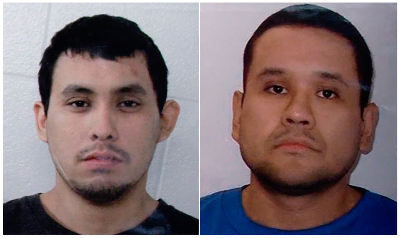 Esta imagen dada por la policía canadiense muestra a los dos sospechosos de la matanza en Saskatchewan: Damien Sanderson, a la izquierda, y Myles Sanderson.