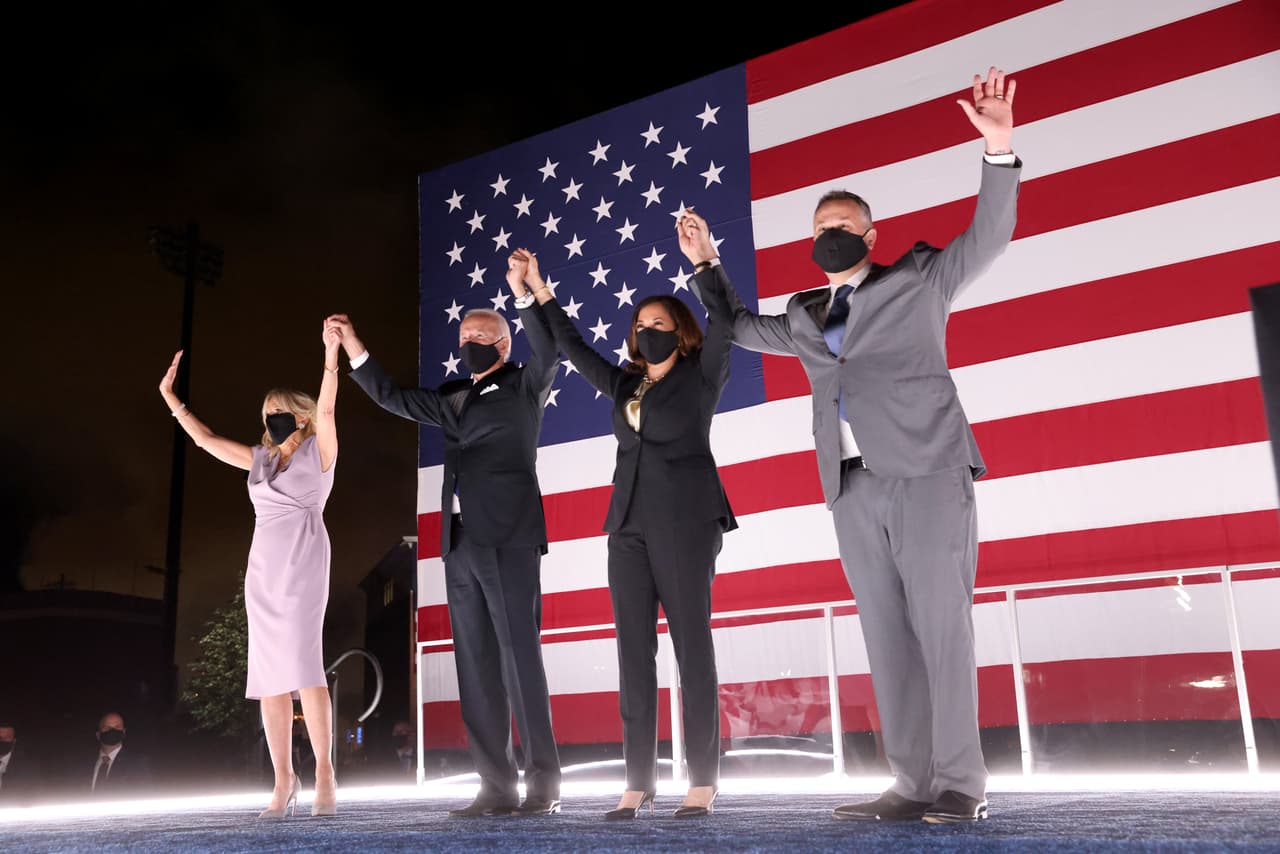 El 20 de agosto terminó la Convención Nacional Demócrata, donde la fórmula Biden/Harris fue nominada por el partido oficialmente. A diferencia de la Convención Republicana, este evento fue completamente virtual.