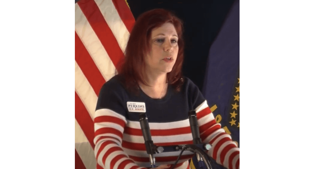 <h3 class="cms-H3-H3">Jo Rae Perkins, candidata republicana al Senado por Oregon</h3>
<br>
<br>🗳️ Compite en noviembre contra el actual senador demócrata Ron Wyden. 
<br>
<br>🗳️ “No aceptaremos que personas hicieron trampa para robar la elección para que pudieran destruir estos Estados Unidos de América”, escribió en un tuit el 15 de diciembre de 2020.
<br>