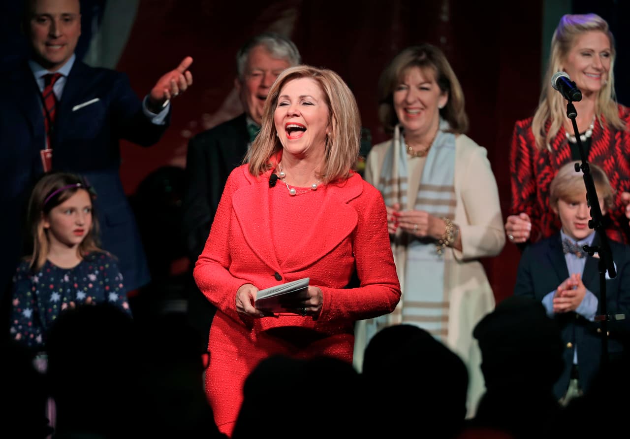<b>Marsha Blackburn.</b> La republicana venció al exgobernador demócrata Phil Bredesen y es la primera mujer en representar al estado de Tennessee en el Senado. Ocupará el escaño dejado por el republicano moderado 
<b>Bob Corker</b> quien se retiró el año pasado después de haber criticado varias veces al presidente 
<b><a href="https://www.univision.com/temas/donald-trump" target="_blank">Donald Trump</a>.</b>