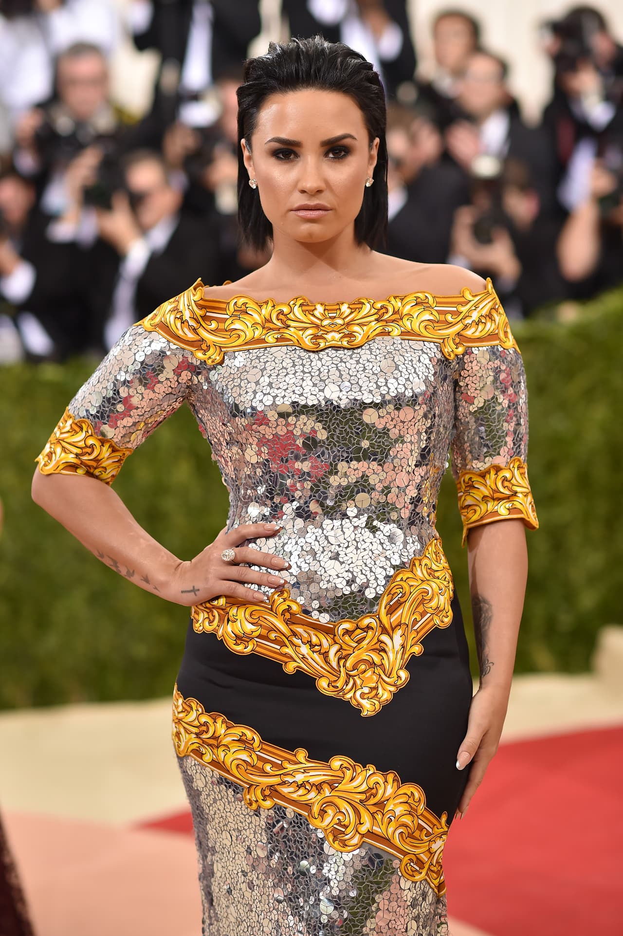 En marzo ofreció una entrevista a 
<b><a href="https://www.billboard.com/">Billboard</a></b> en la que confesó que 
<b><a href="https://www.univision.com/entretenimiento/enterate-por-que-demi-estuvo-a-punto-de-recaer-en-su-adiccion-al-alcohol">se vio tentada</a></b> a quebrar su periodo de sobriedad durante la gala del Museo Metropolitano de Arte de Nueva York, en 2016.