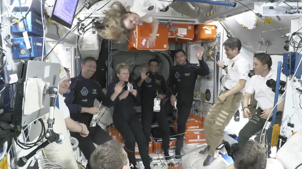 La Estación Espacial recibe a astronautas de tres países nuevos: no viajaban al espacio desde la era soviética