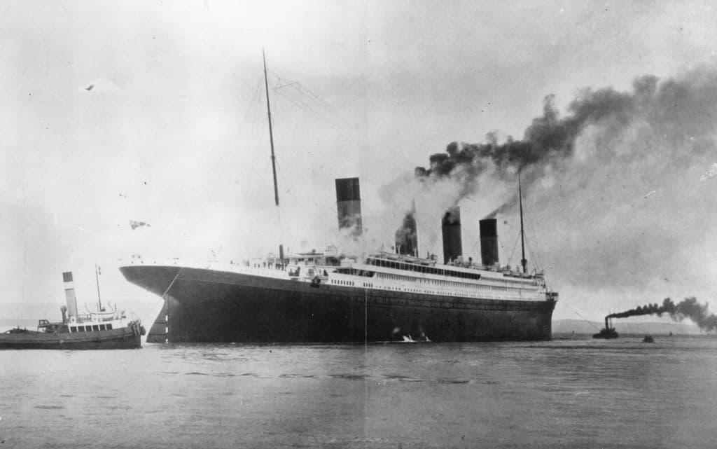 Una fotografía del Titanic tomada poco después de su construcción en Belfast, Irlanda, a inicios de 1912.