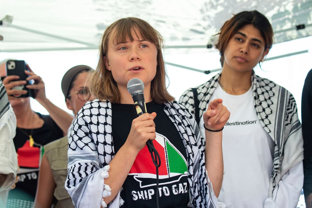 Israel intercepta la flotilla con ayuda humanitaria que se dirigía a Gaza y arresta a Greta Thunberg y otros activistas