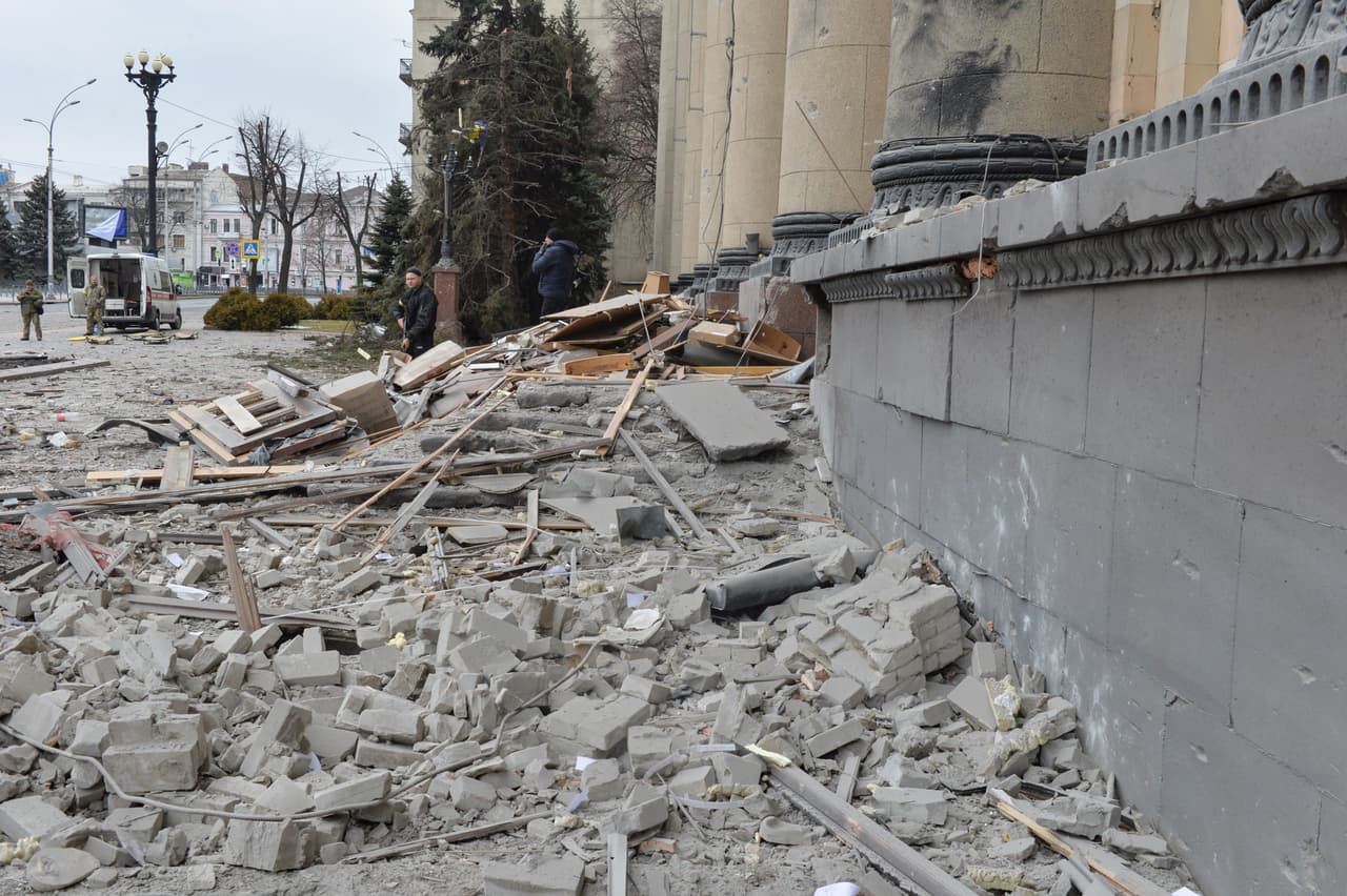 La explosión 
<b>se produjo sobre las 8:00 de la mañana (hora local), </b>dos horas después de que se levantara el toque de queda en la ciudad, según Anton Gerashchenko, asesor del ministro del Interior de Ucrania.