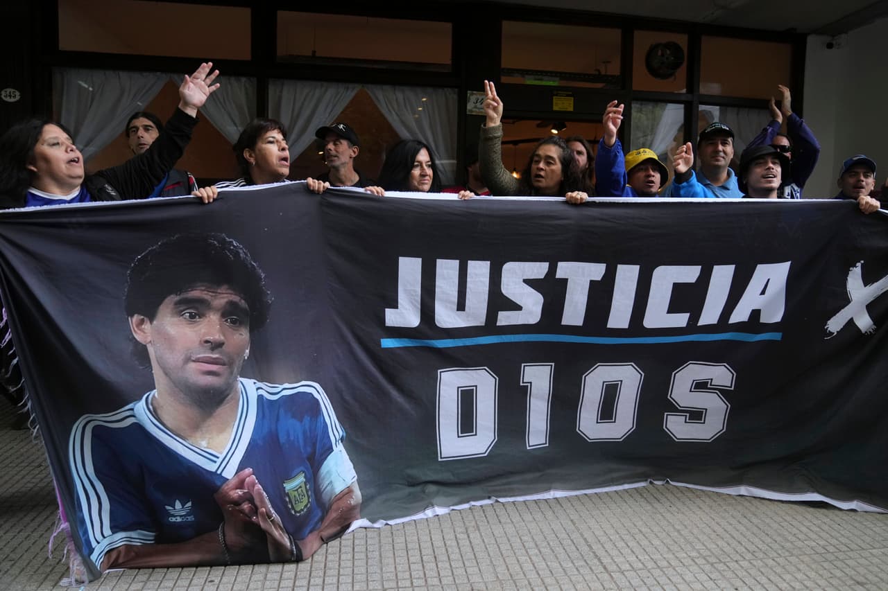 El insólito motivo por el que anularon el juicio en Argentina por la muerte de Maradona tras más de dos meses y 40 testimonios