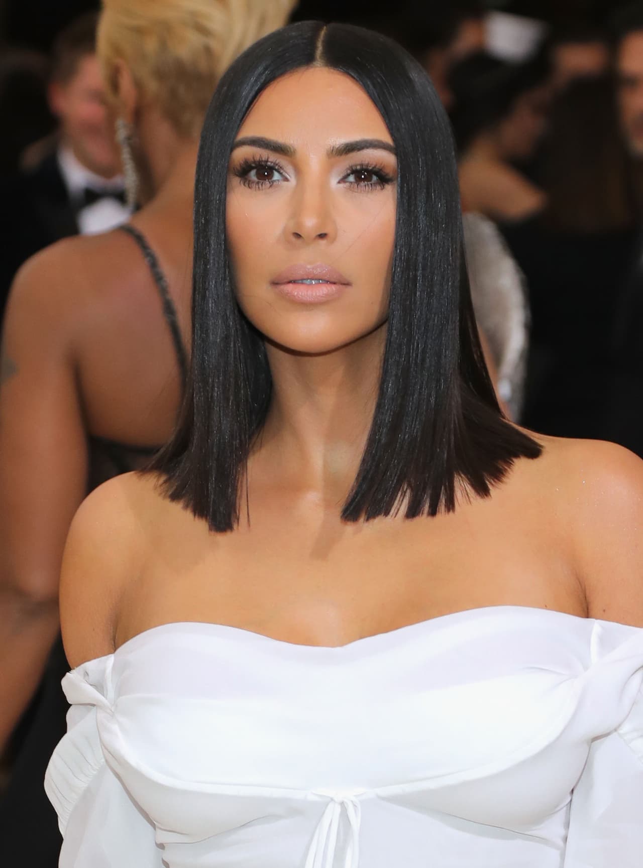 Kim se afiló la nariz, entre tan sólo algunas de los cambios que se hizo en el quirófano.
