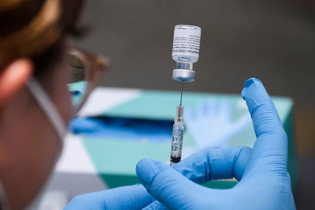 Departamento de Salud hace llamado para vacunar a los menores previo al regreso a clases
