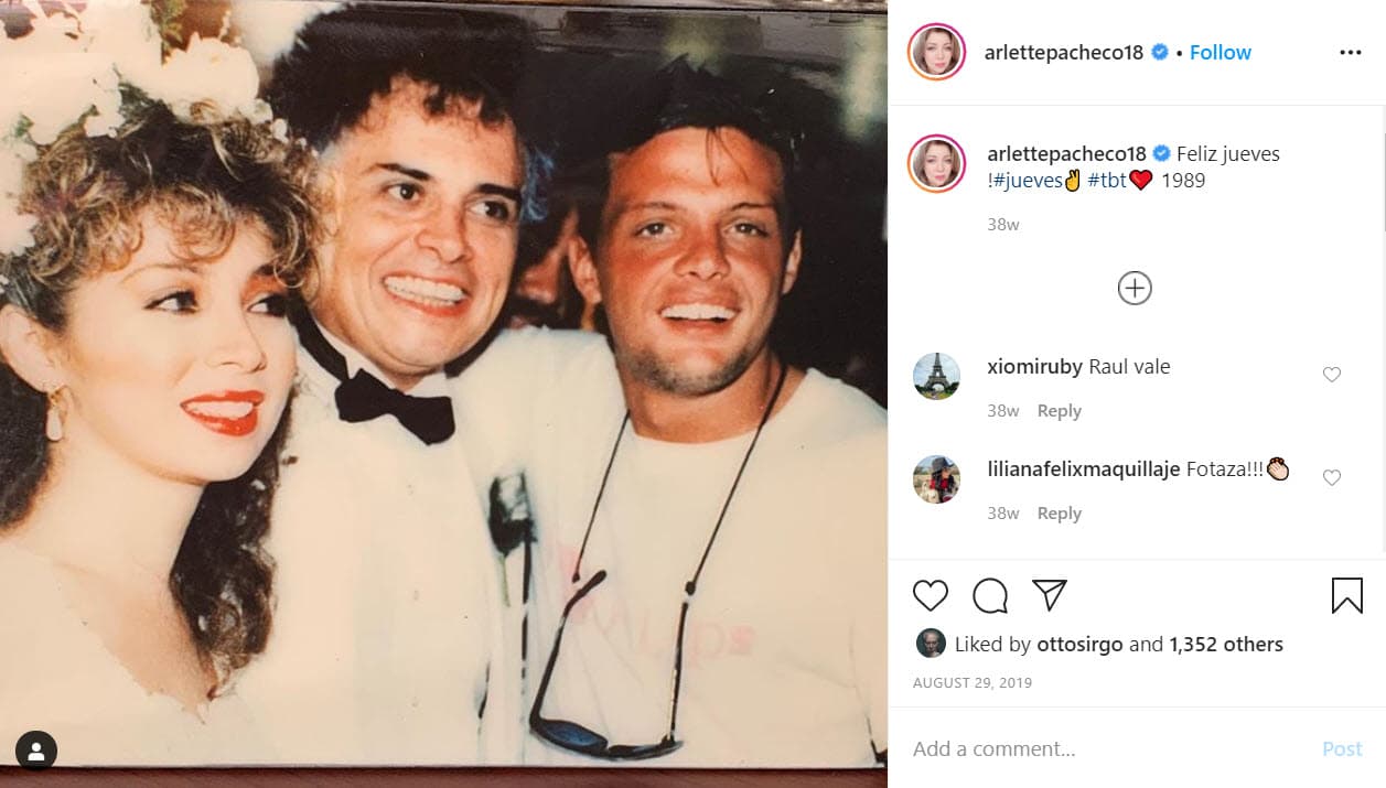 <b><a href="https://www.univision.com/famosos/raul-vale-ni-cerca-imaginaba-su-talento-antes-de-morir-esto-dice-arlette-pacheco-sobre-su-hija-nicole-fotos">Arlette Pacheco y Raúl Vale</a></b> estuvieron casados durante 7 años, tiempo en que procrearon a 
<b>Nicole y Carla</b>, quienes siempre mantuvieron una relación cercana con Angélica Vale.
<br>
