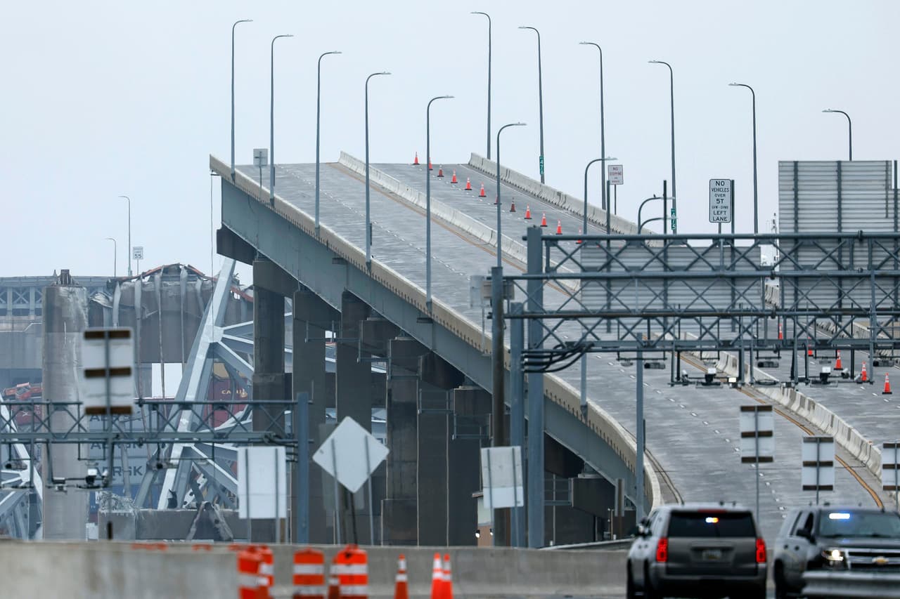 No se sabe todavía cuánto tiempo podría tomar volver a levantar el puente.