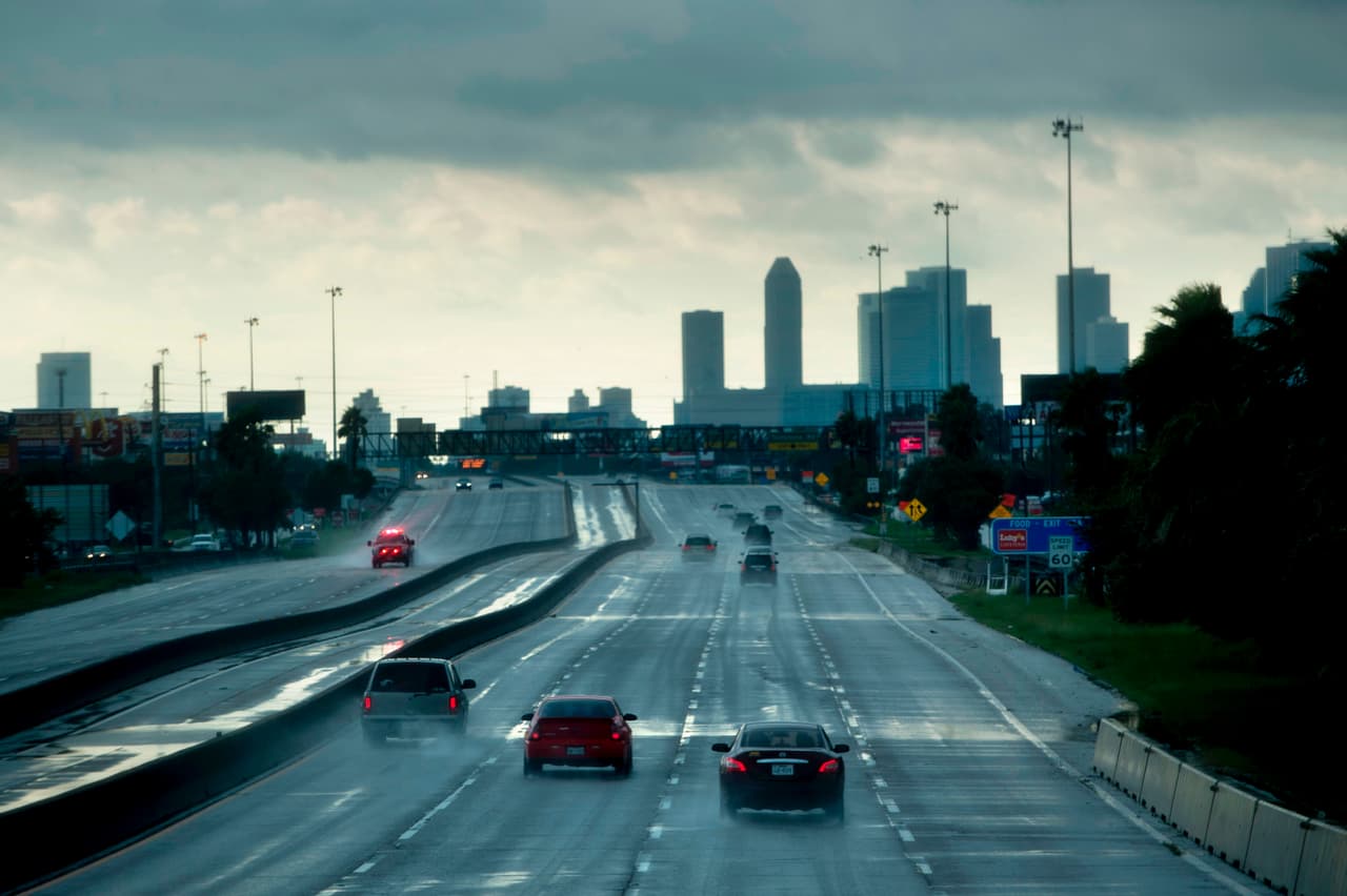 A pesar de la riqueza del petróleo, Houston, en Texas, queda segundo, con un 20.8% de la población en o bajo la línea de la pobreza.