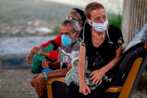 “La población de personas sin hogar tiene que ser atendida con responsabilidad, deferencia y sensibilidad, respetando siempre sus derechos como seres humanos. Queremos ofrecerles una mejor calidad de vida. No los podemos excluir de este proceso de prevención y acción contra el covid-19, porque que ellos forman parte de la sociedad y hay que protegerlos para evitar la propagación del virus”, 
<a href="https://www.univision.com/local/puerto-rico-wlii/departamento-de-salud-activa-plan-para-atender-a-personas-sin-hogar-ante-la-pandemia-por-coronavirus">indicó el secretario de Salud</a>.