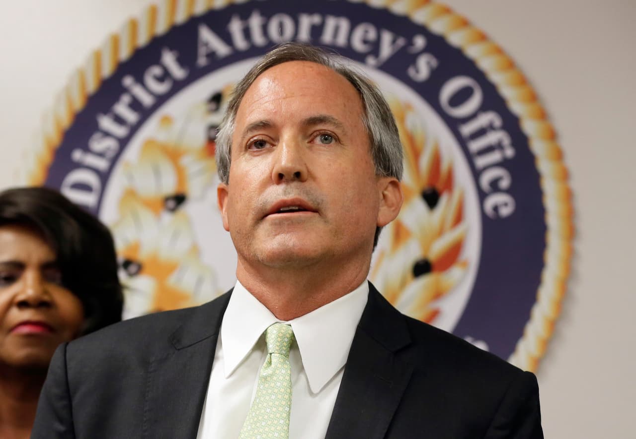 Ken Paxton se declara no culpable de los cargos de soborno, abuso de autoridad y malversación de fondos