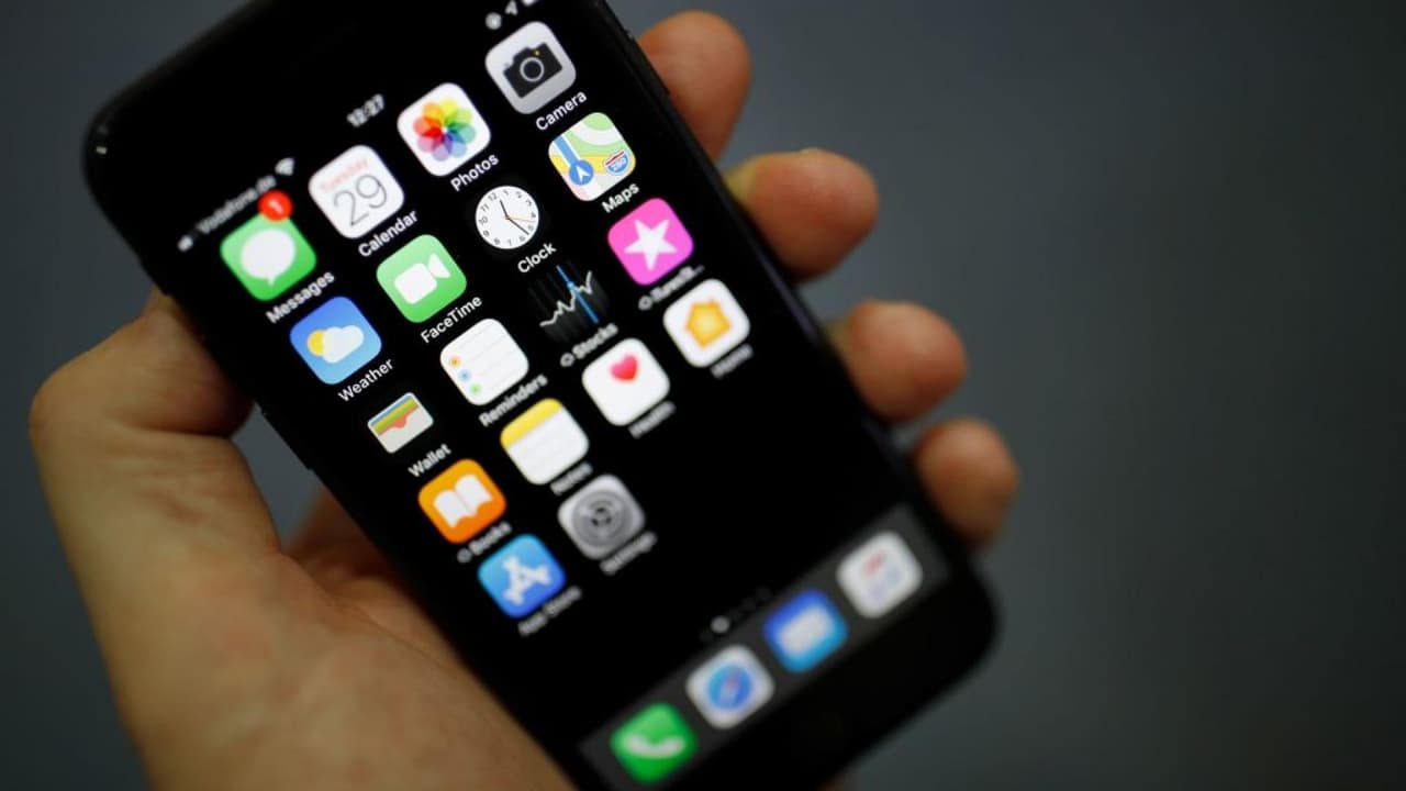 ¿Qué pueden hacer los delincuentes con los teléfonos celulares que roban? Un experto explica