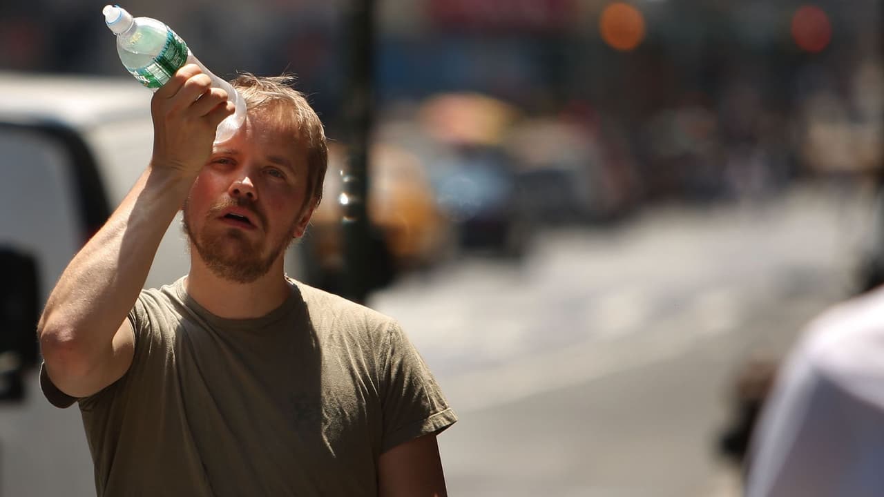 Ten cuidado, las altas temperaturas podrían ser mortales: presta atención a estos síntomas de alerta