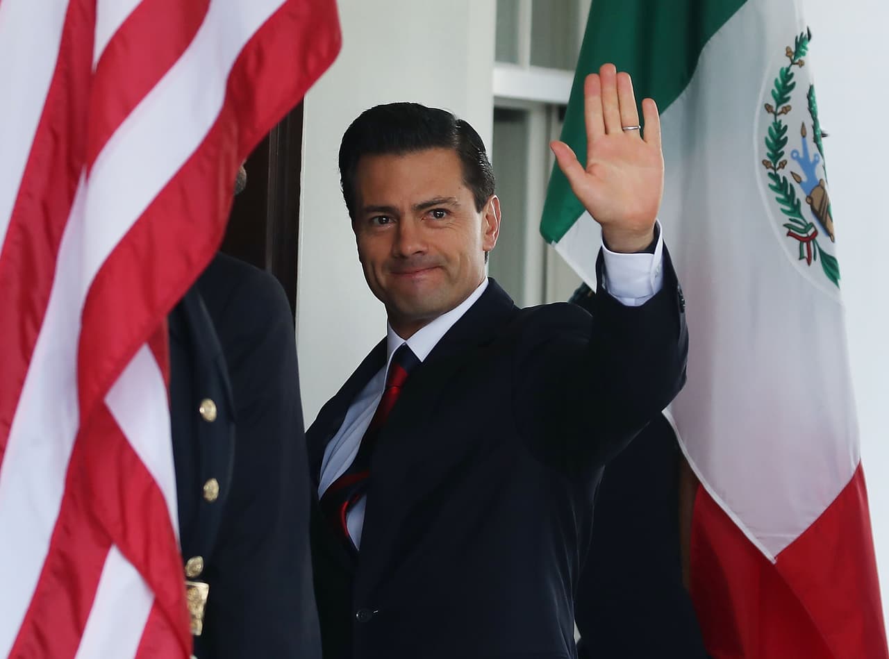 Líderes políticos de México piden a Peña Nieto cancelar su encuentro con Trump