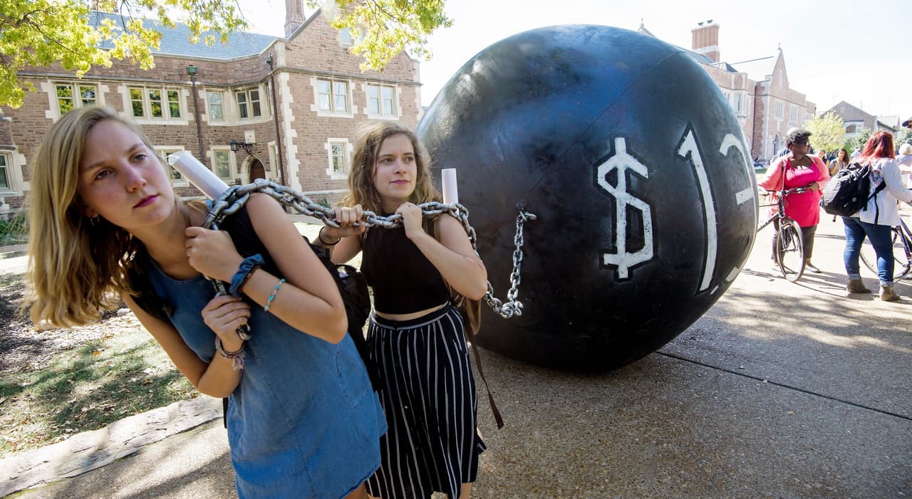 California anuncia un ambicioso plan para acabar con las deudas de los estudiantes universitarios