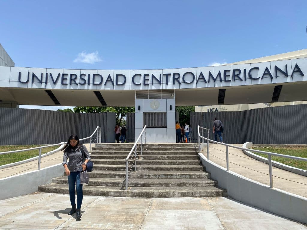  La polémica en Nicaragua por la decisión de Ortega de confiscar la prestigiosa universidad privada de los jesuitas