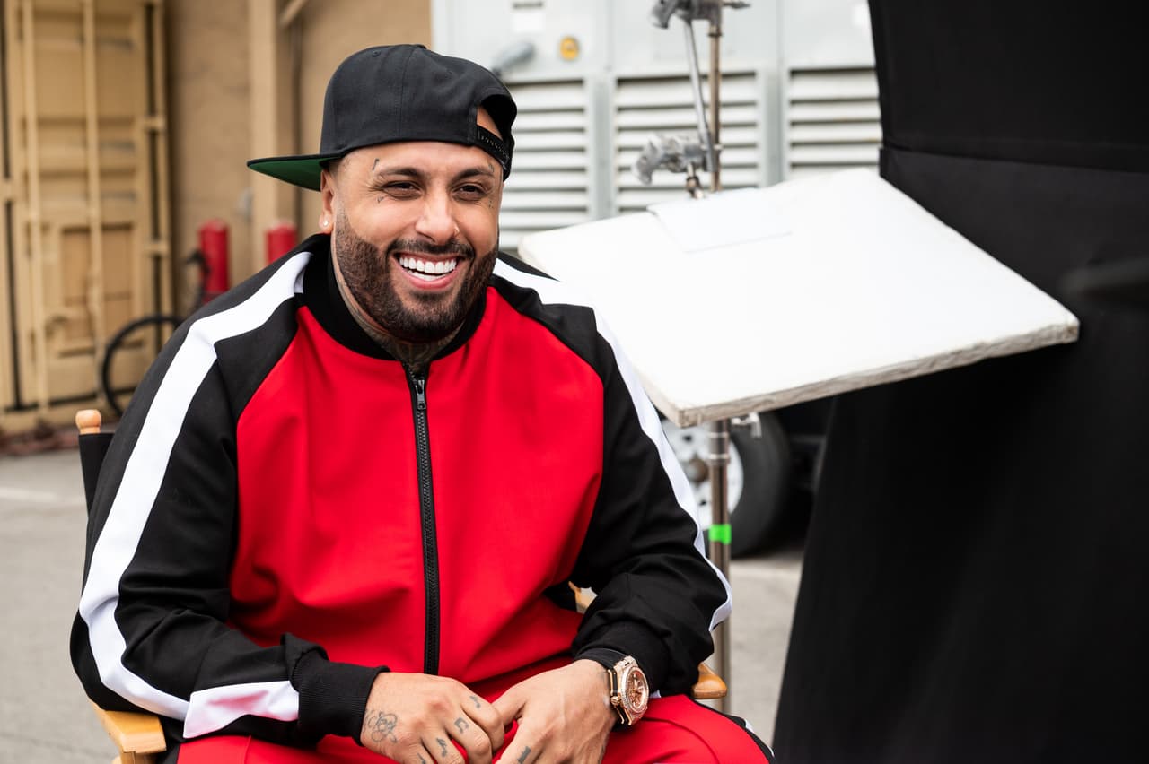 <h3 class="cms-H3-H3">Nicky Jam</h3>
<br>
<br>La exitosa serie del reggaetonero 
<a href="https://www.univision.com/musica/raphy-pina-nicky-jam-la-persona-que-nunca-hablo-mal-de-mi" target="_blank">Nicky Jam </a>dio de que hablar en el 2018, cuando se conocieron inéditos detalles de la vida del cantante. La historia muestra como el intérprete de ‘Travesuras’ renace de las cenizas luego de pasar por momentos buenos y difíciles, tales como la adicción, su amistad con 
<a href="https://www.univision.com/musica/j-balvin-cazzu-eden-munoz-y-otros-artistas-cantaron-con-sus-idolos" target="_blank">Daddy Yankee</a>, el surgimiento de un género musical que traspasó las fronteras de Puerto Rico y el éxito de su música en Colombia y el mundo.