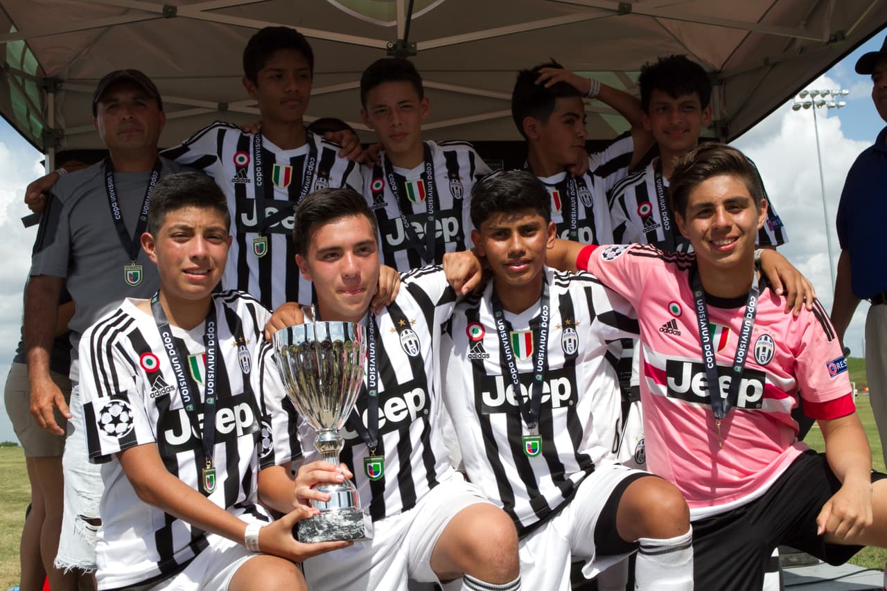 La Copa Univision Austin tuvo lugar este fin de semana y estos fueron los equipos galardonados con el primer lugar de su división.