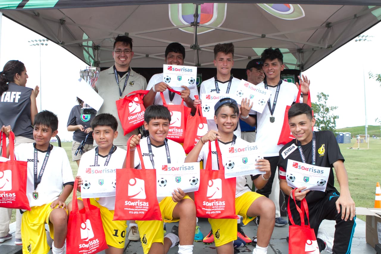 La Copa Univision Austin tuvo lugar este fin de semana y estos fueron los equipos galardonados con el primer lugar de su división.