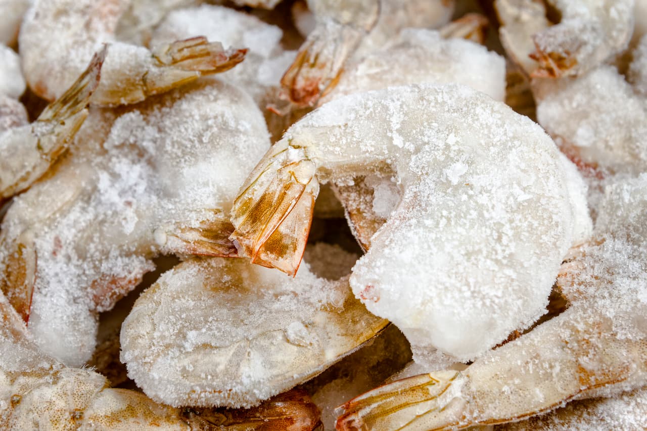 <b>Puesto 12. Pescados y mariscos congelados, con un avance del 5.6%</b> entre febrero y junio de 2020. 
<br>
<br>Este es otro de los alimentos que pueden durar mucho tiempo almacenados y que también ha registrado un aumento en la demanda.
<br>