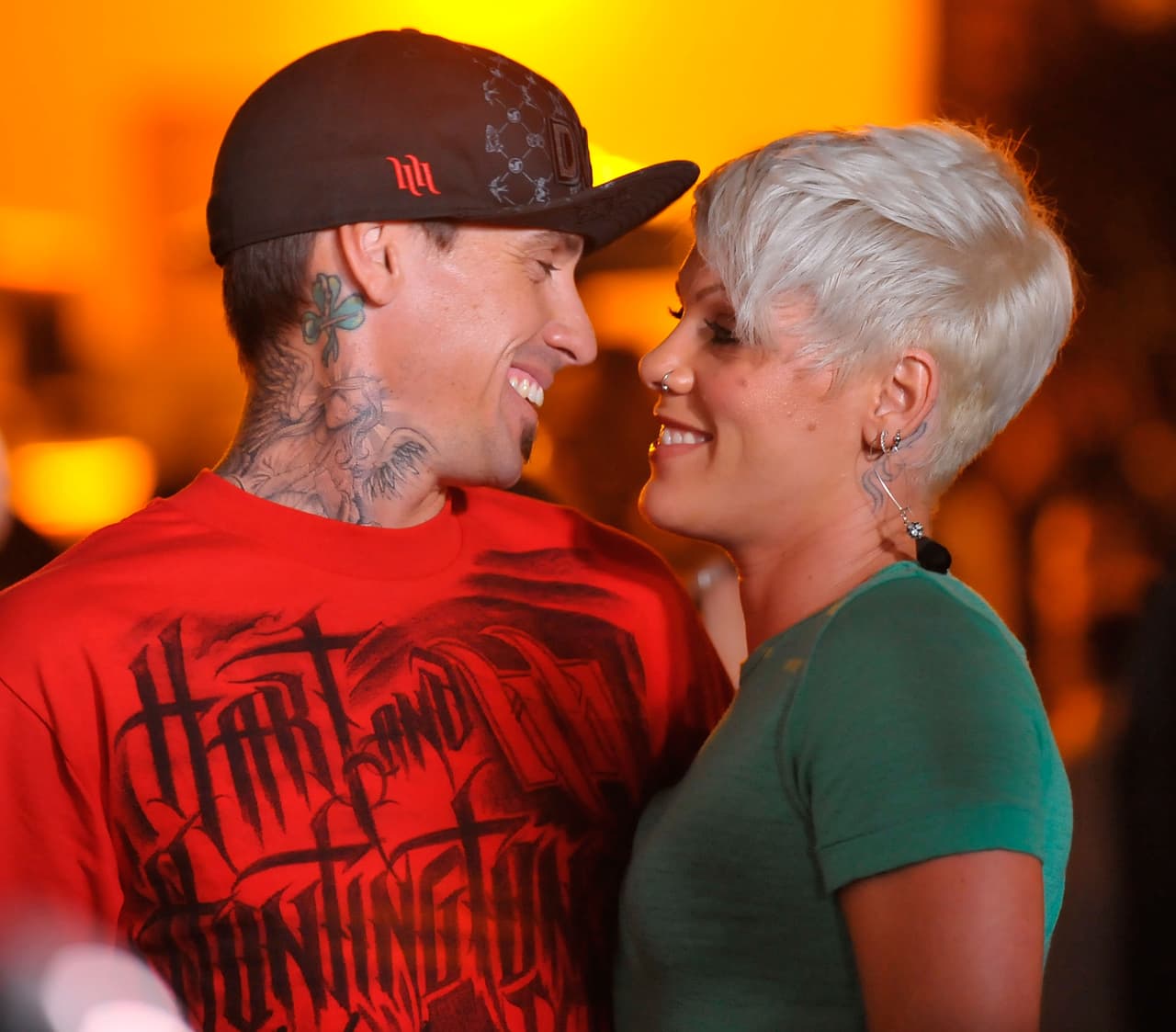 HOLLYWOOD - MAY 14: Carey Hart (L) and singer Pink arrive at the T-Mobile Sidekick LX launch event at Paramount Studios on May 14, 2009 in Hollywood, California. (Photo by Charley Gallay/Getty Images)