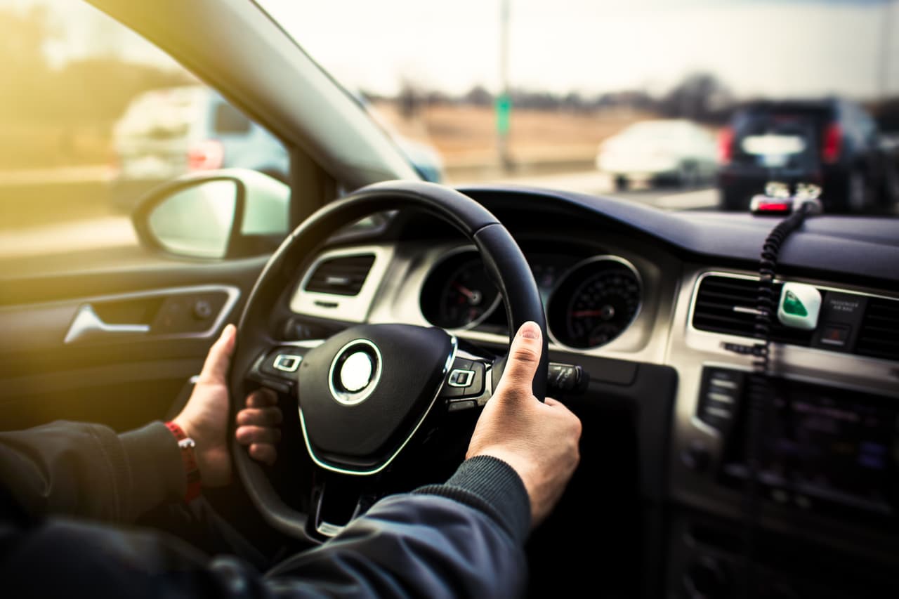 <b>Relacionado:</b> 
<a href="https://www.univision.com/carros/consejos-de-carros/coronavirus-como-desinfectar-tu-carro-sin-danar-los-materiales-de-la-cabina-fotos"><u>¿Cómo desinfectar tu carro sin dañar los materiales de la cabina?</u></a>