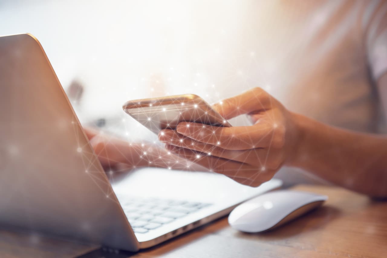 7. Imprime lo menos posible. Pide que te envíen la papelería de forma digital para evitar impresiones innecesarios.