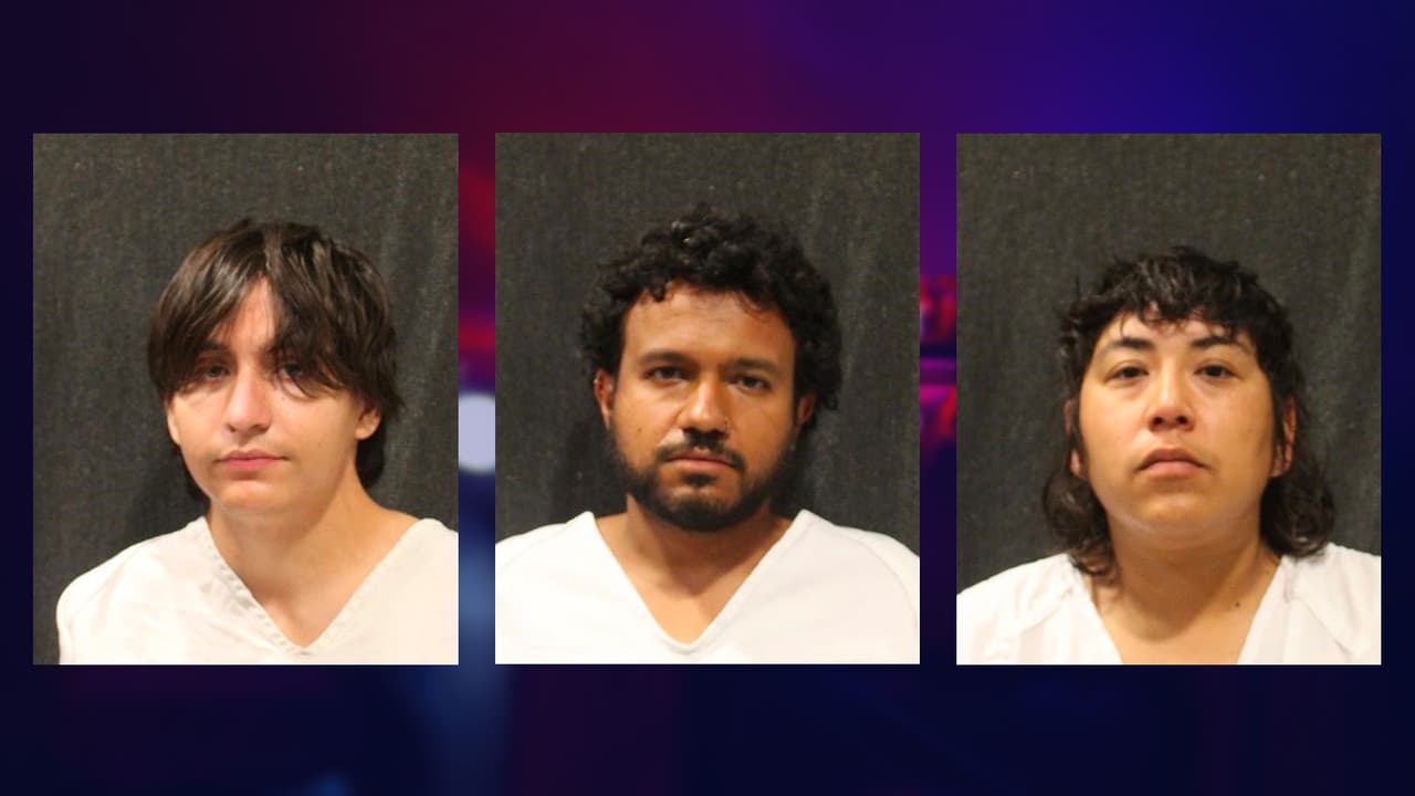 El Departamento de Policía de Tucson detuvo a tres personas acusadas de violencia y vandalismo en el centro de la ciudad, durante la noche del domingo 25 de febrero.