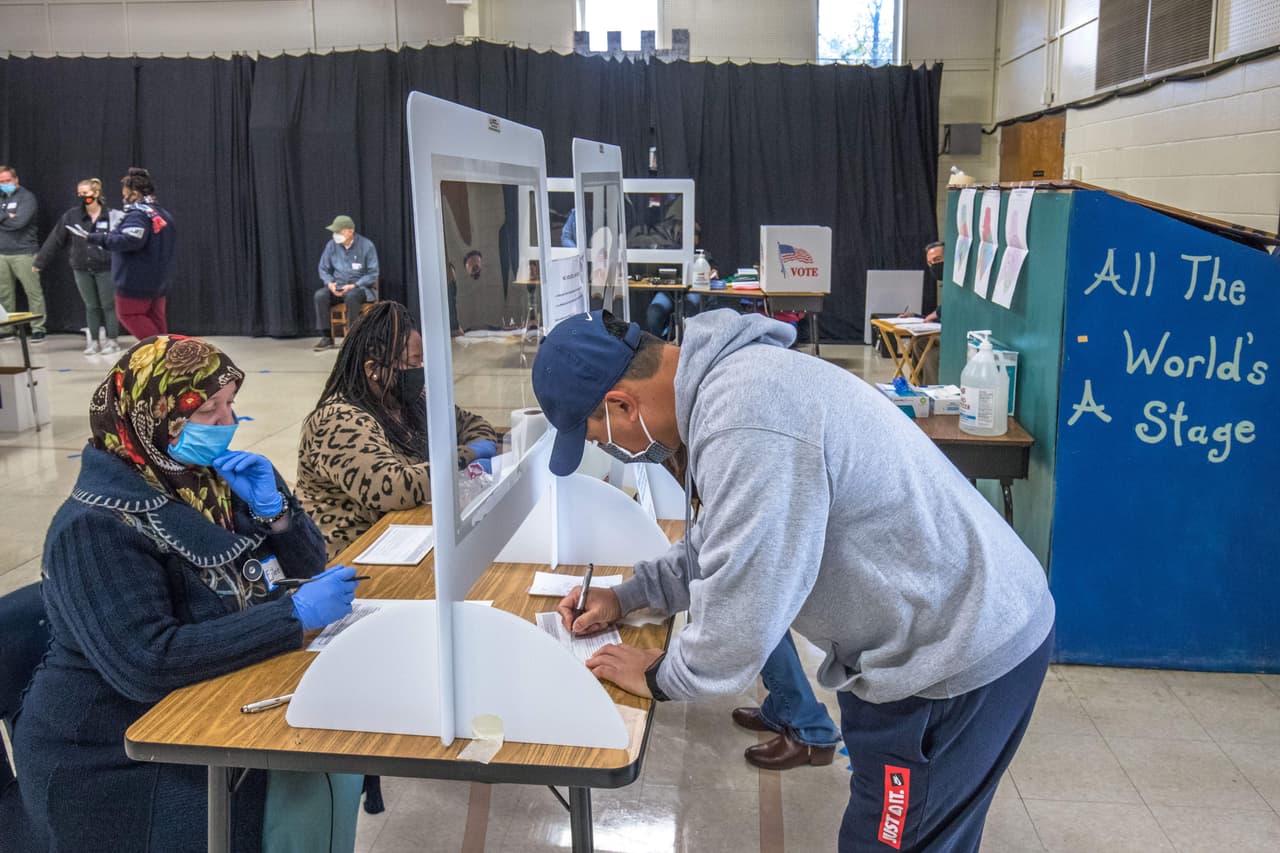 La junta estatal comenzará a publicar los resultados después del cierre de las urnas en todo el estado.
