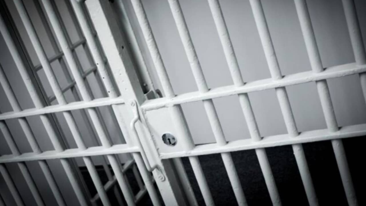 Detienen a niño de 14 años tras dispararle a su amigo de 12 en el pecho