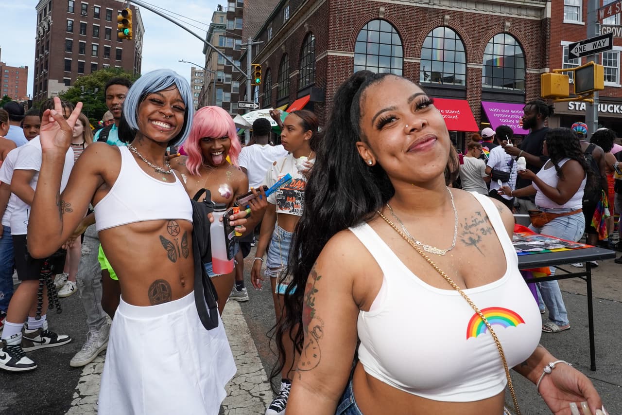 Los desfiles del orgullo gay de Nueva York comenzaron en 1970 para conmemorar el levantamiento de Stonewall de 1969.