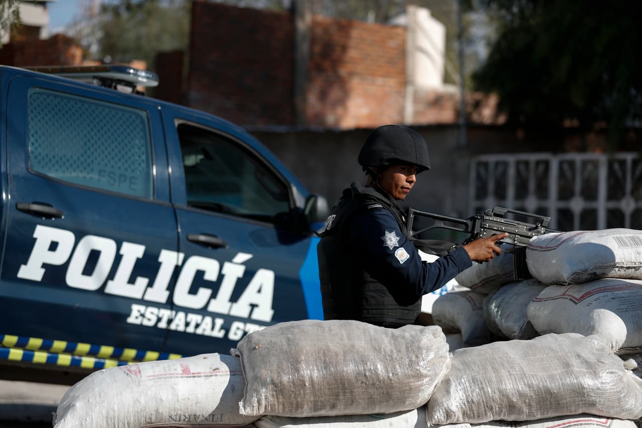 Detienen a uno de los jefes del poderoso Cártel Santa Rosa de Lima en el centro de México