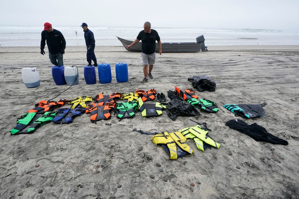 Eran mexicanos siete de los ocho fallecidos tras el naufragio de dos lanchas frente a las costas de San Diego