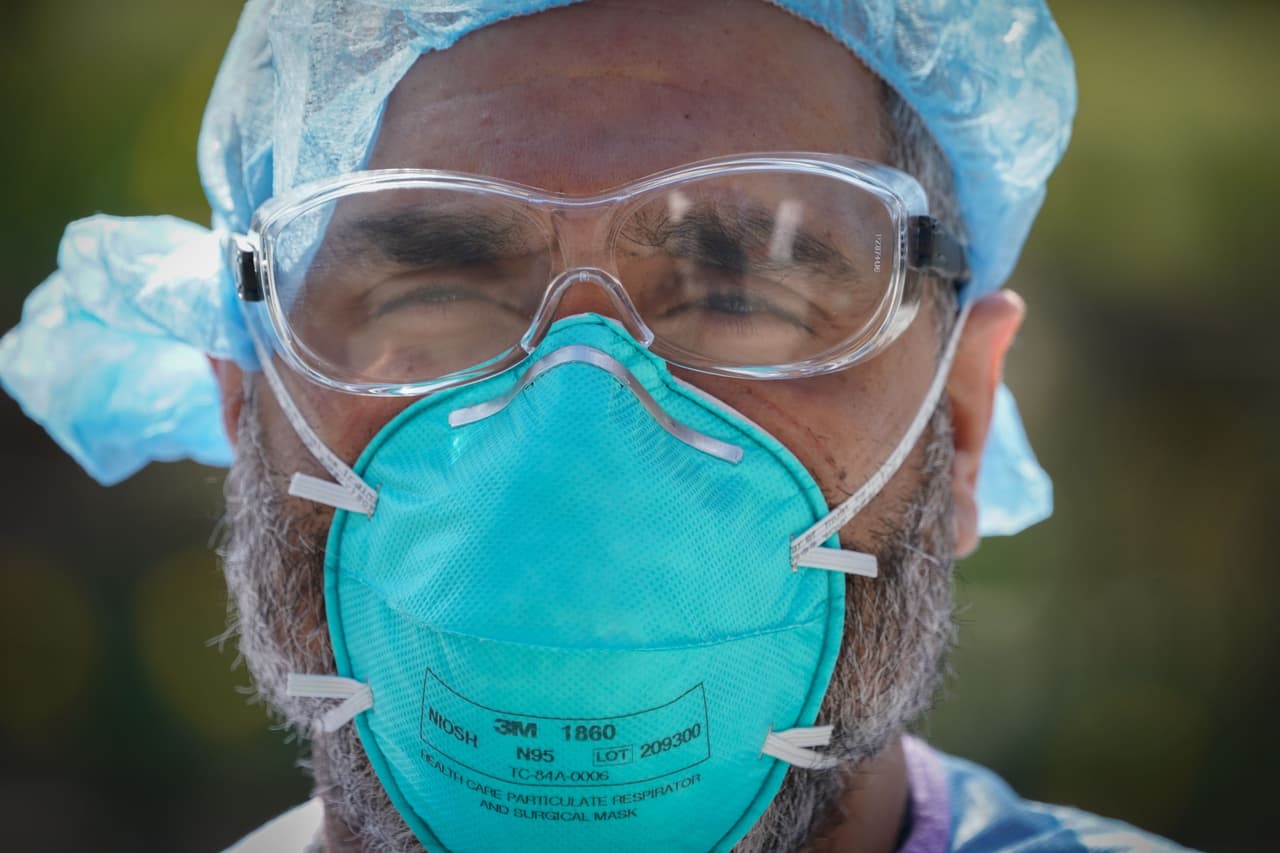 Implementar o no el uso obligatorio de máscaras en Arizona, nuevo estudio afirma que ayuda a reducir el contagio