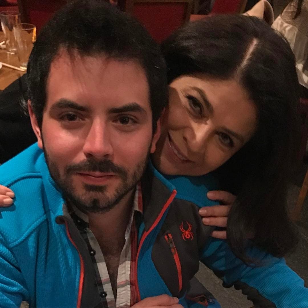 A través de sus redes sociales, José Eduardo Derbez ha compartido momentos donde refleja que tiene una buena relación con su madre.