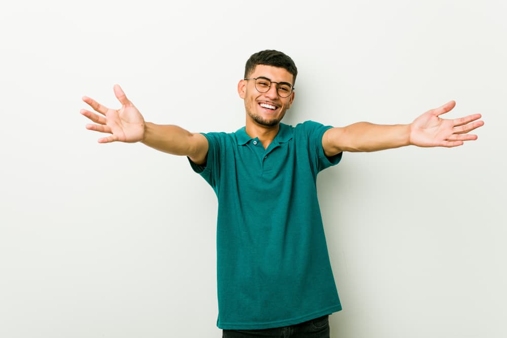 Si tu hijo es nativo de Escorpión es determinado y fuerte, con una gran voluntad para hacer las cosas, altamente intuitivo, apasionado, excitante, de magnética personalidad y gran carisma, con una extraordinaria memoria y un gran carisma sexual. 
<br>