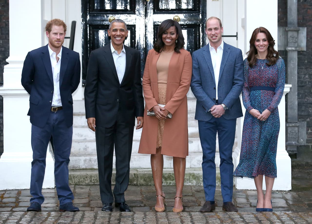 En abril de 2016 el Presidente y la Primera Dama viajaron a Inglaterra y fueron invitados al Palacio de Kensington por los Duques de Cambridge y el príncipe Harry. La visita fue muy cercana y distendida.