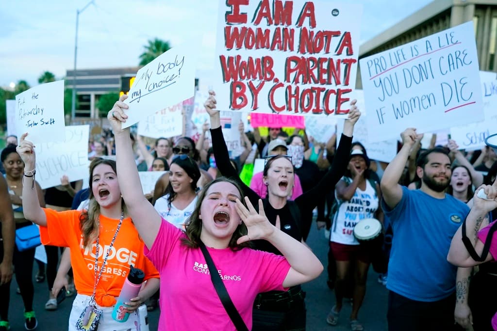 Prohíbe casi totalmente el aborto: claves de la reactivación de una ley de Arizona que data de la Guerra Civil 