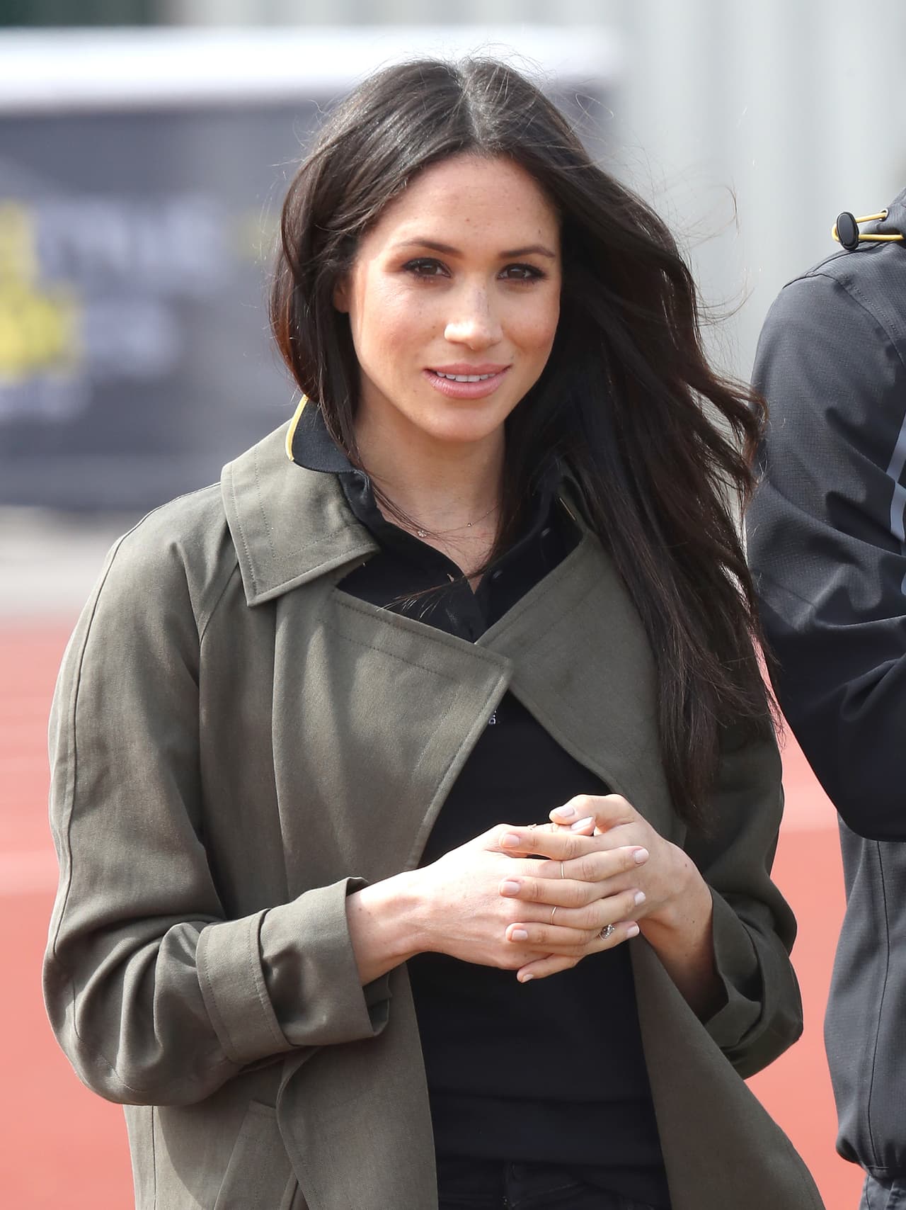En su lugar, aparece solo "Su Alteza Real la Duquesa de Sussex". 
<b><a href="https://www.univision.com/famosos/meghan-markle-y-el-principe-harry-presentan-a-su-bebe-archie-harrison-mountbatten-windsor-fotos" target="_blank">El niño nació el 6 de mayo de 2019</a></b> y fue registrado el 17 de ese mes.