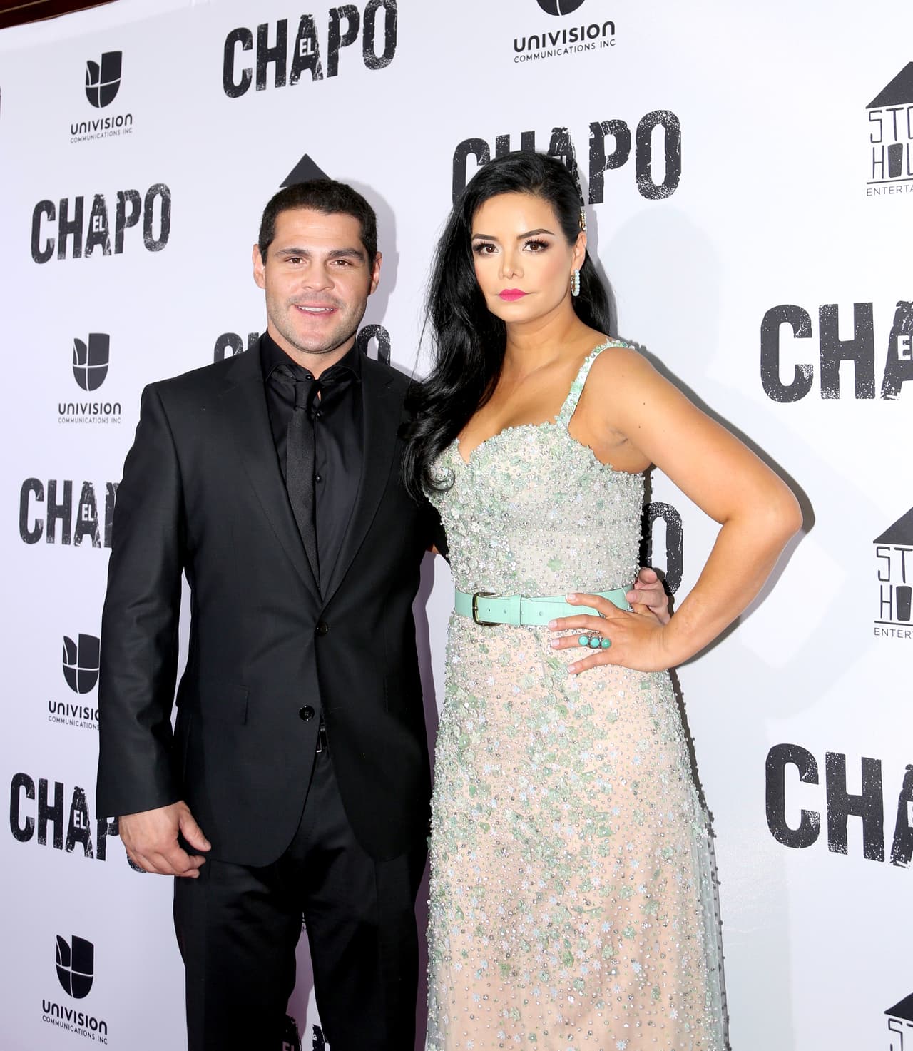 <b><a href="http://www.univision.com/temas/marco-de-la-o">Marco de la O</a></b>, el protagonista de la serie, llegó acompañado de su esposa al evento.