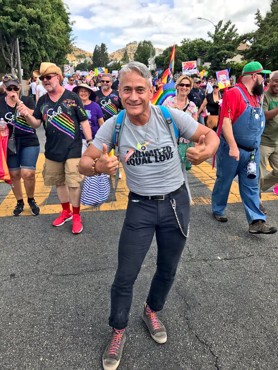 El exclavadista olímpico Greg Louganis.