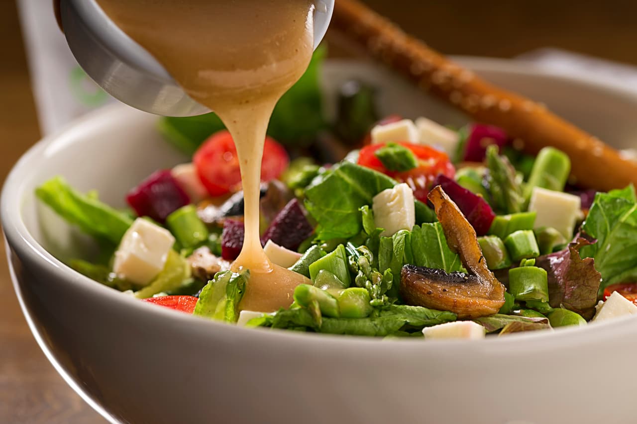 <h2 class="cms-H2-H2">11. Aderezos para ensaladas</h2>
<br>
<br>💸 
<b>Aumento de precio entre marzo de 2022 y marzo de 2023: </b>+16.4%
<br>